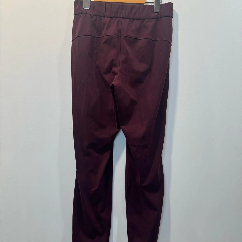 Lululemon On the Fly 7/8 Pant
Dark Adobe - Picture 5 of 11